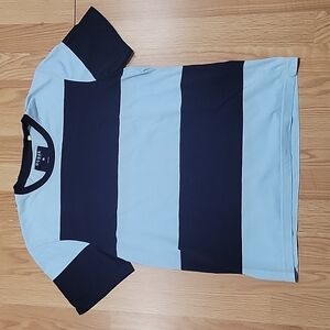 Guess mens size medium like new stripped shirt